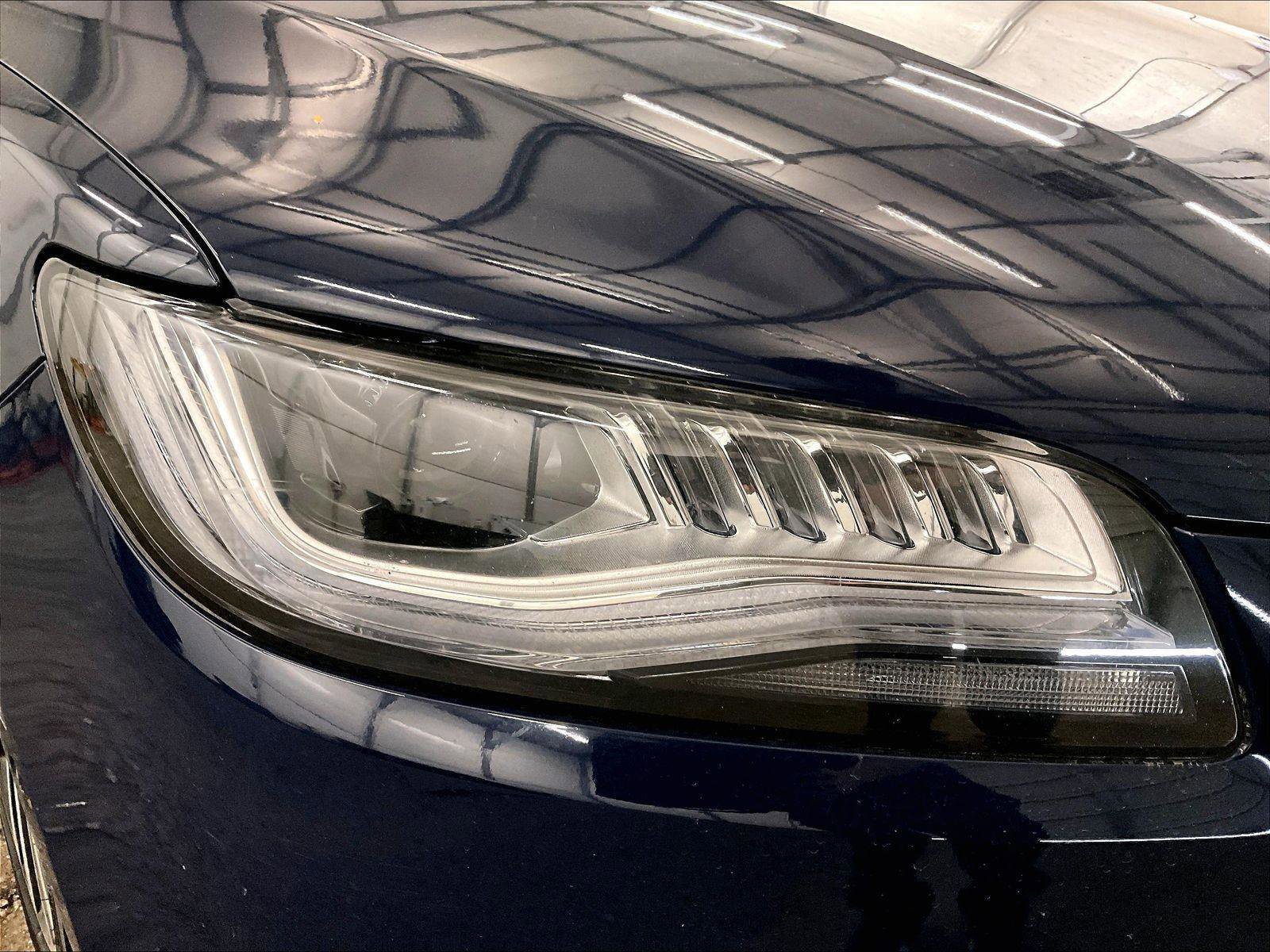 Used 2019 Lincoln MKZ Reserve image 27