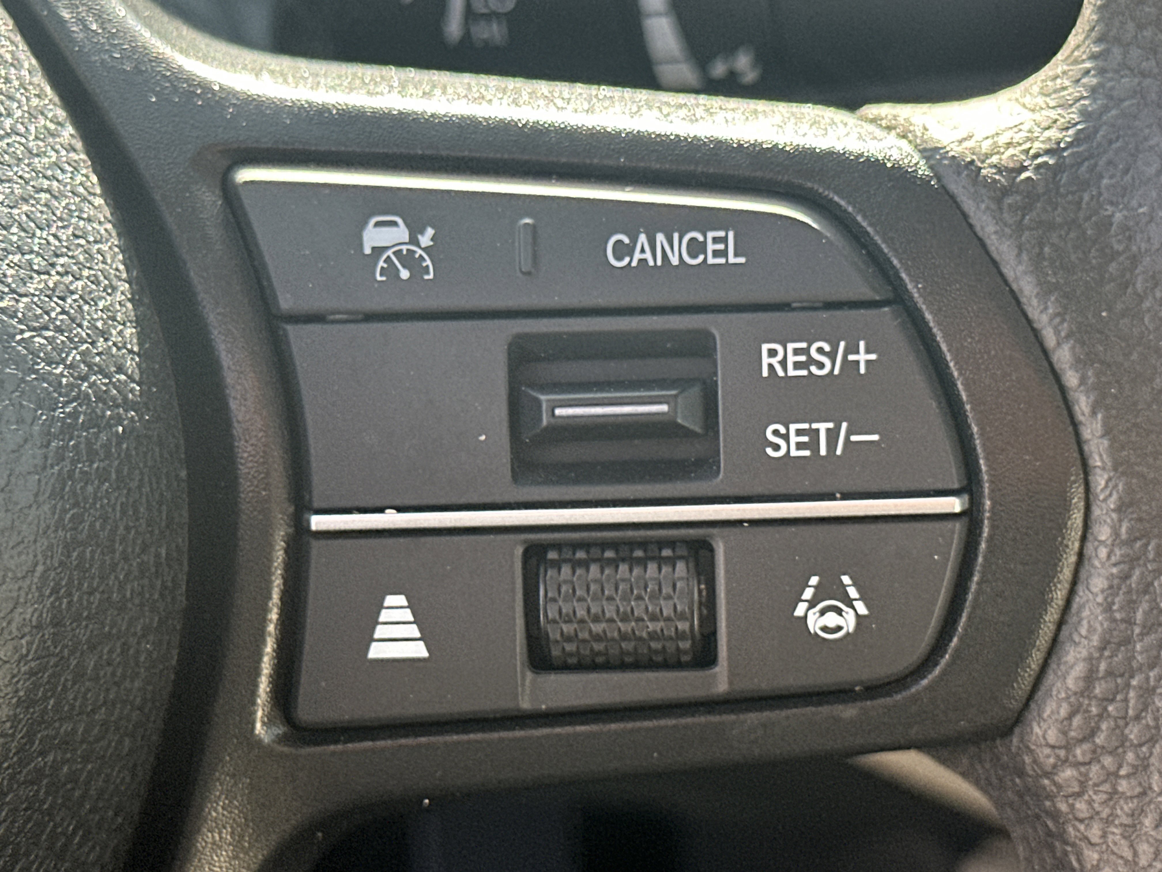 Used 2025 Honda Accord SE image 25