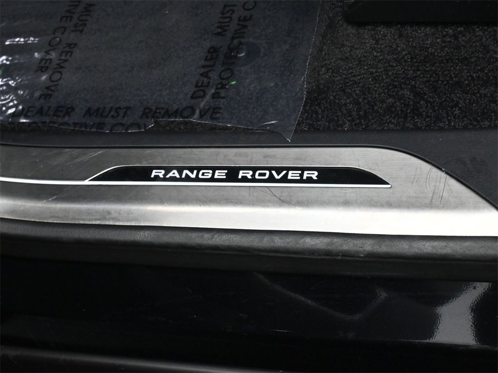 Used 2023 Land Rover Range Rover SE image 20