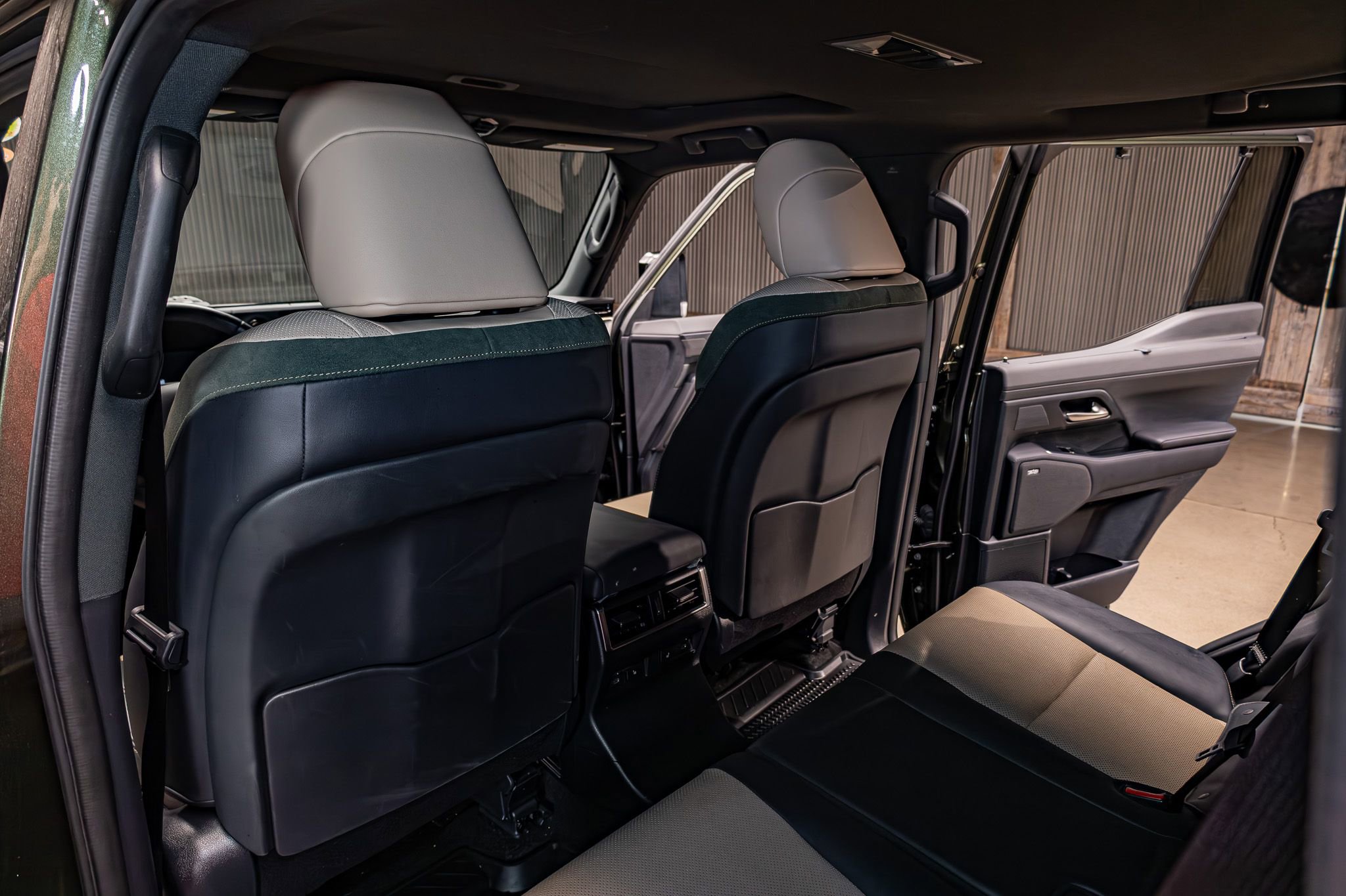 Used 2024 Lexus GX 550 image 21