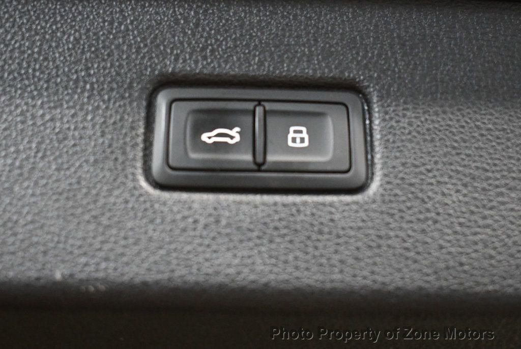 Used 2019 Audi Q7 3.0T Prestige AWD/4WD image 59