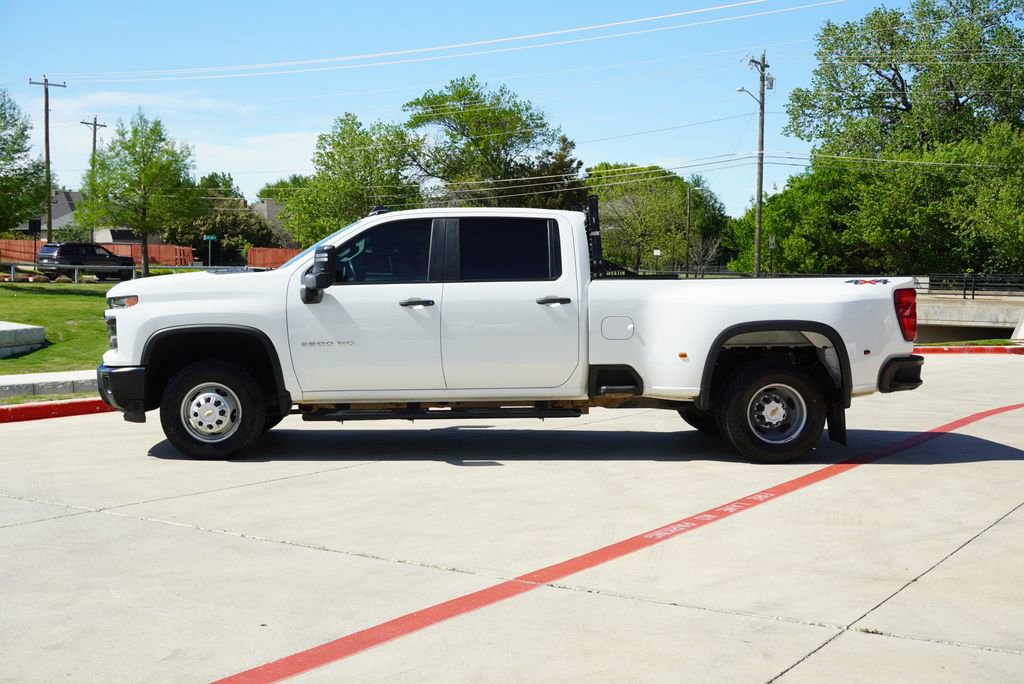 Used 2024 Chevrolet Silverado 3500 W/T image 2