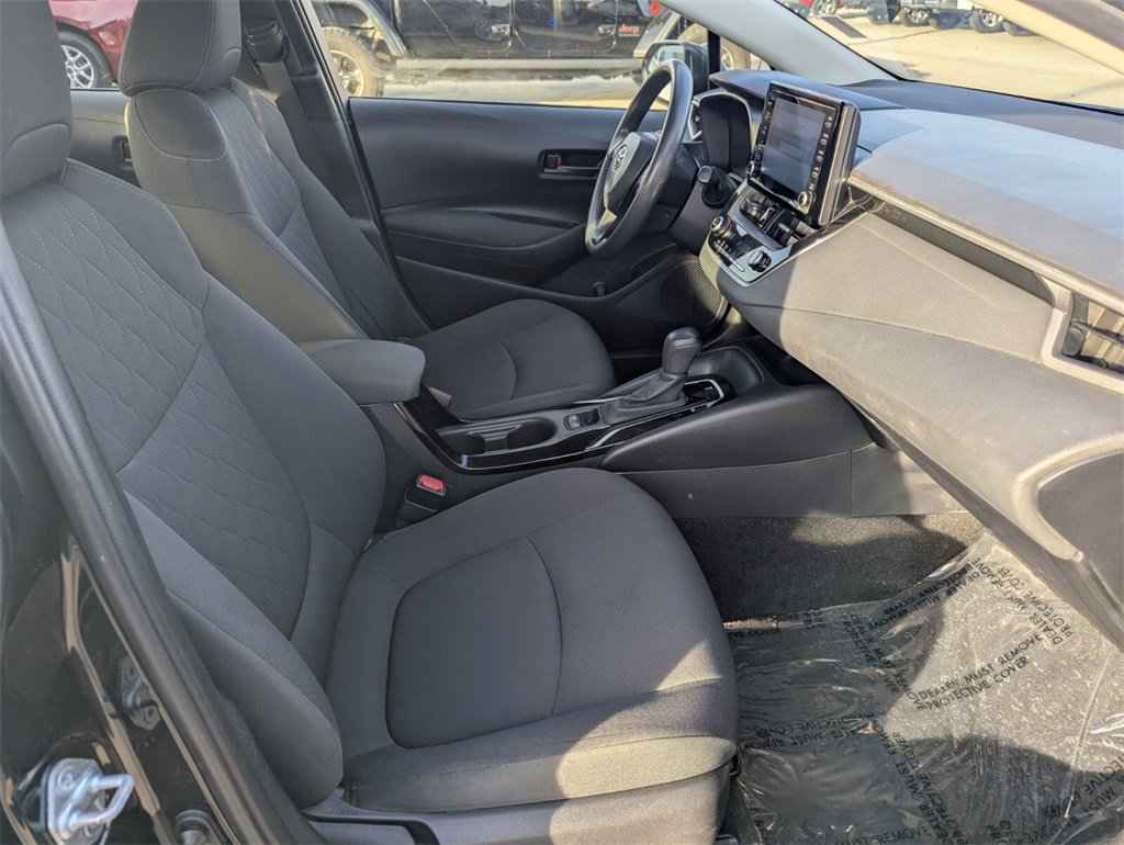 Used 2022 Toyota Corolla LE image 10