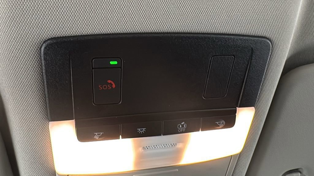 Used 2021 Nissan Rogue SV image 29