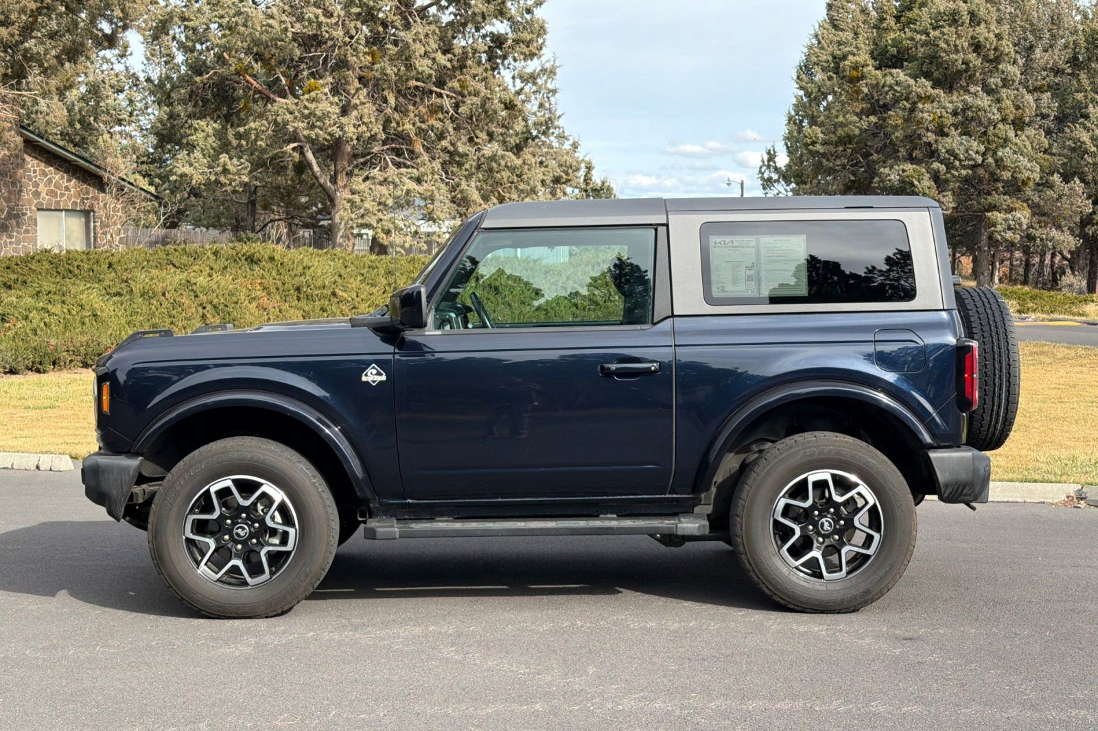 Used 2021 Ford Bronco Outer Banks image 7