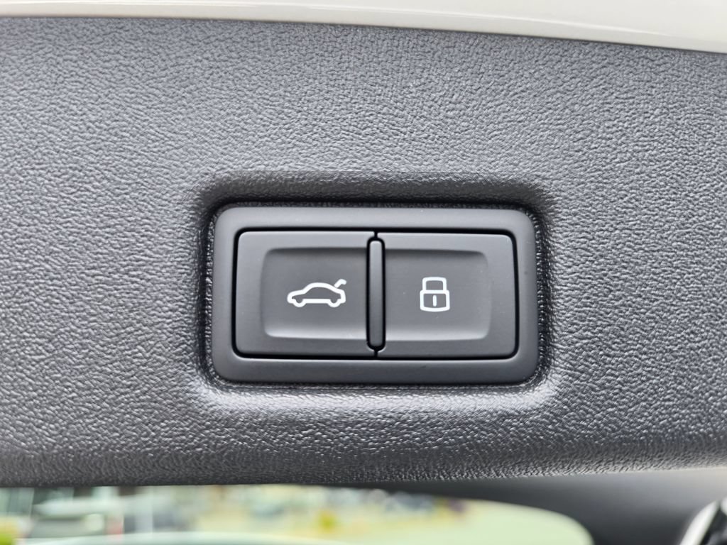 New 2026 Audi SQ5 Premium Plus AWD/4WD image 16
