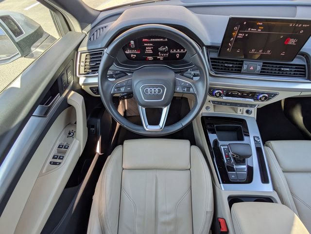Used 2025 Audi Q5 2.0T Premium image 17