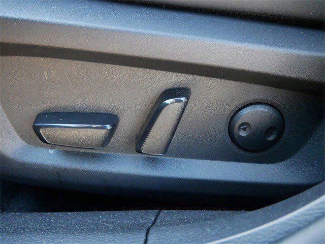 Used 2025 Mitsubishi Outlander SE image 17