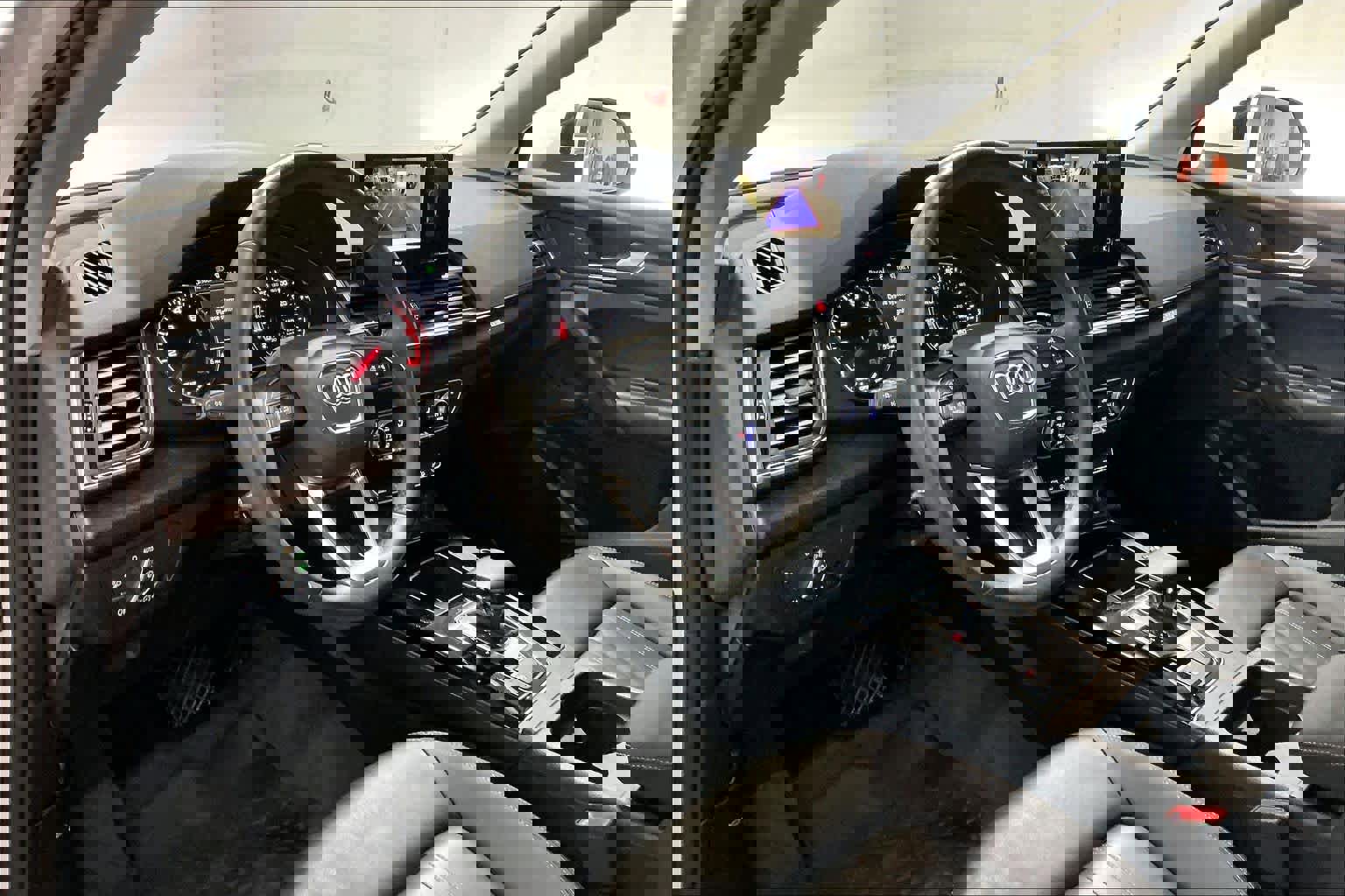 Used 2023 Audi Q5 2.0T Premium w/ Convenience Package image 16