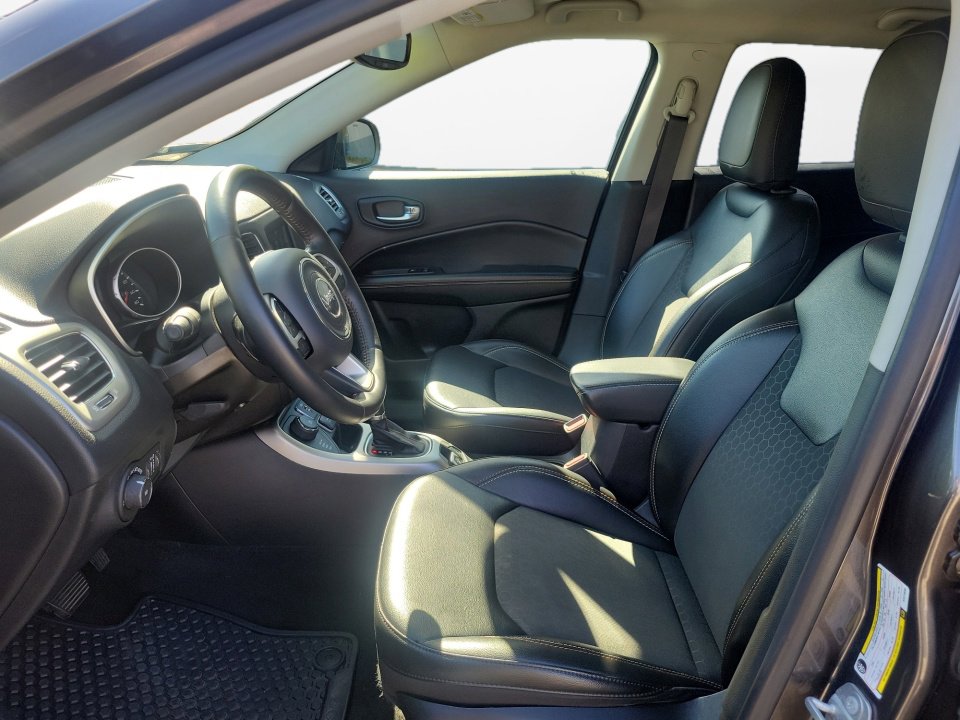 Used 2019 Jeep Compass Latitude w/ Popular Equipment Group image 11