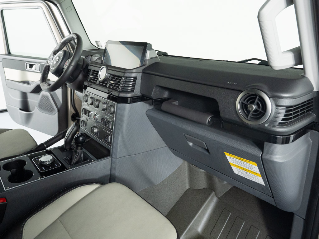Used 2025 INEOS Grenadier Station Wagon AWD/4WD image 30