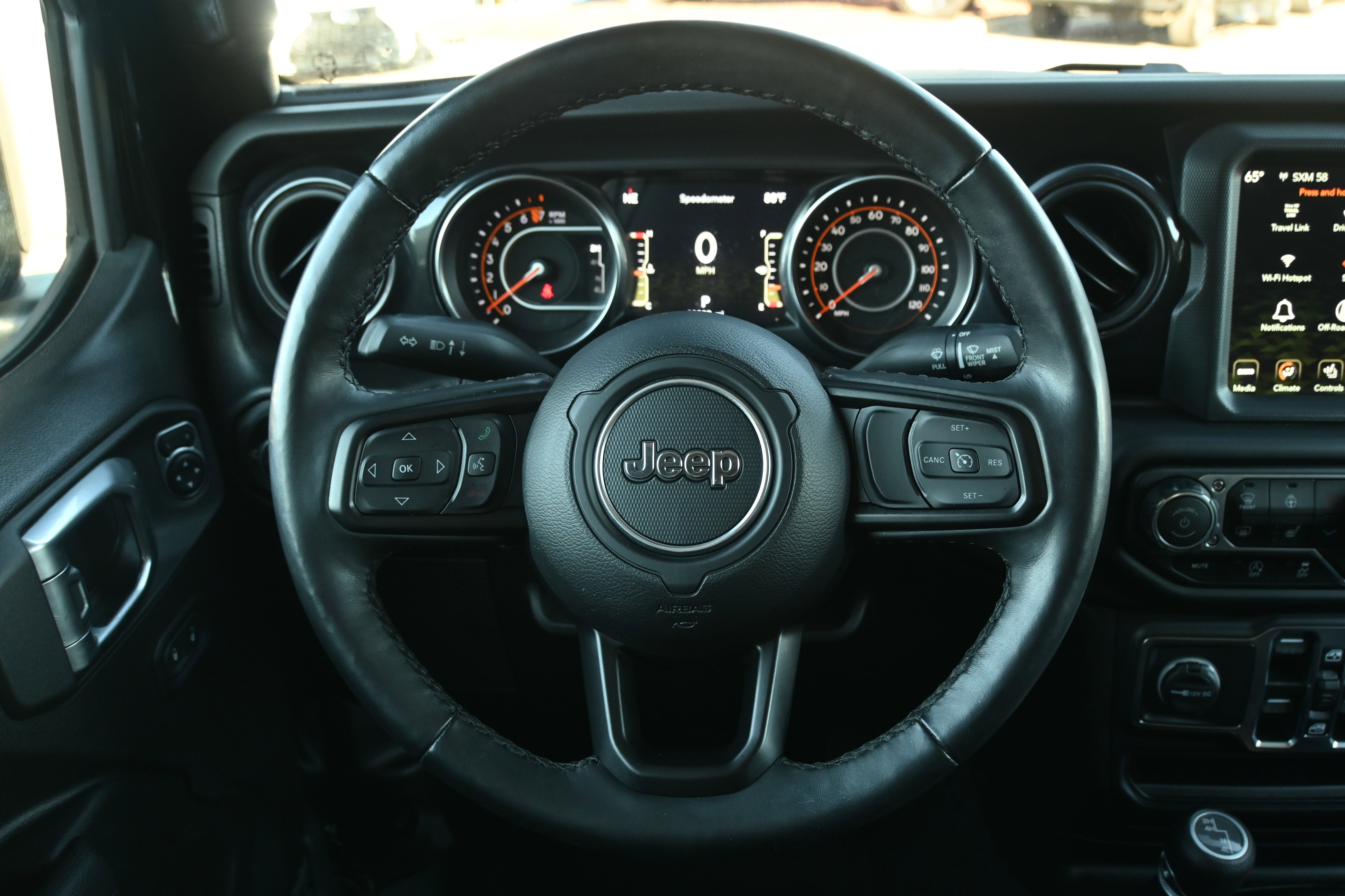 Used 2022 Jeep Gladiator Sport image 18