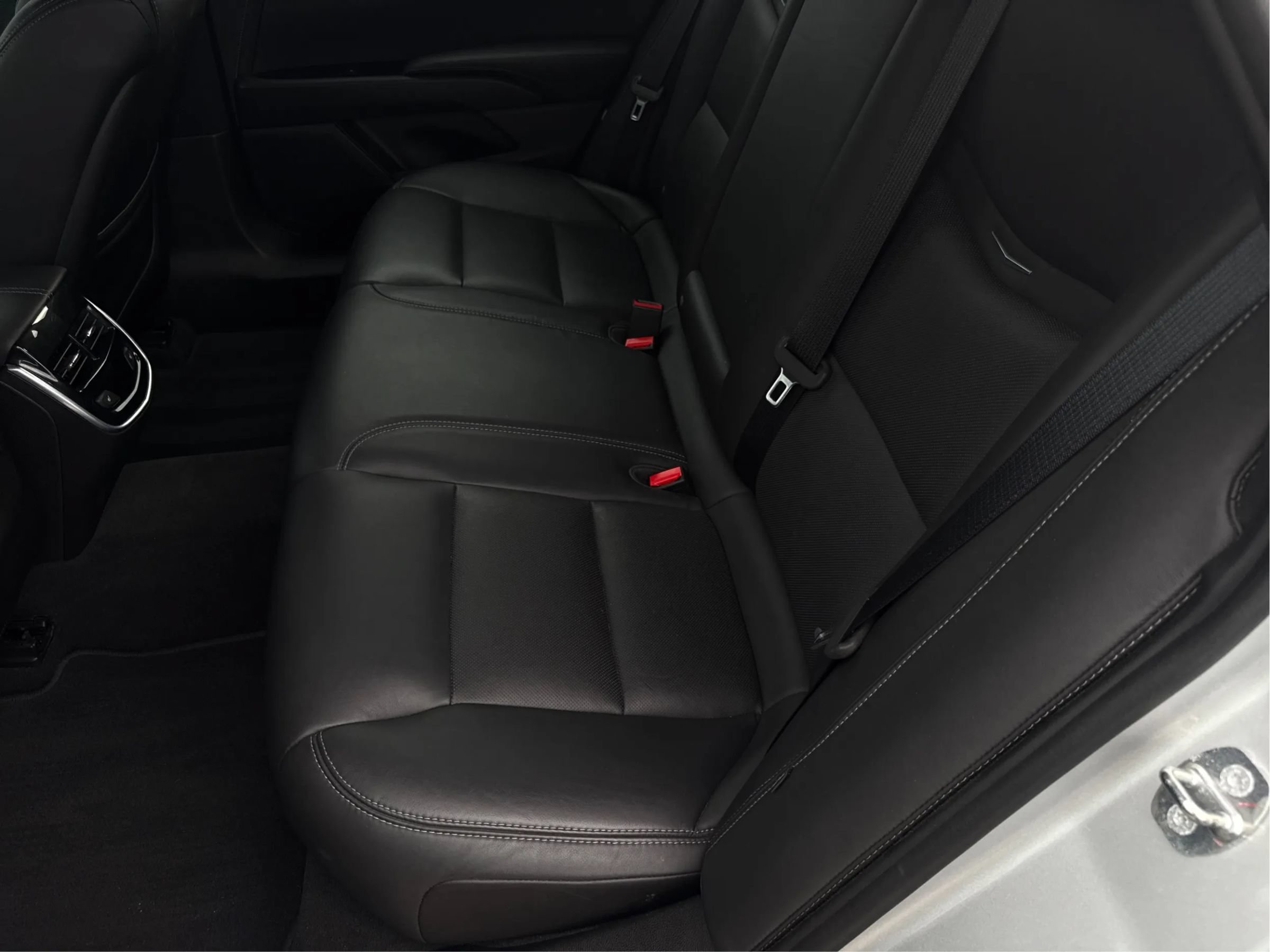 Used 2016 Cadillac XTS Luxury AWD/4WD image 32