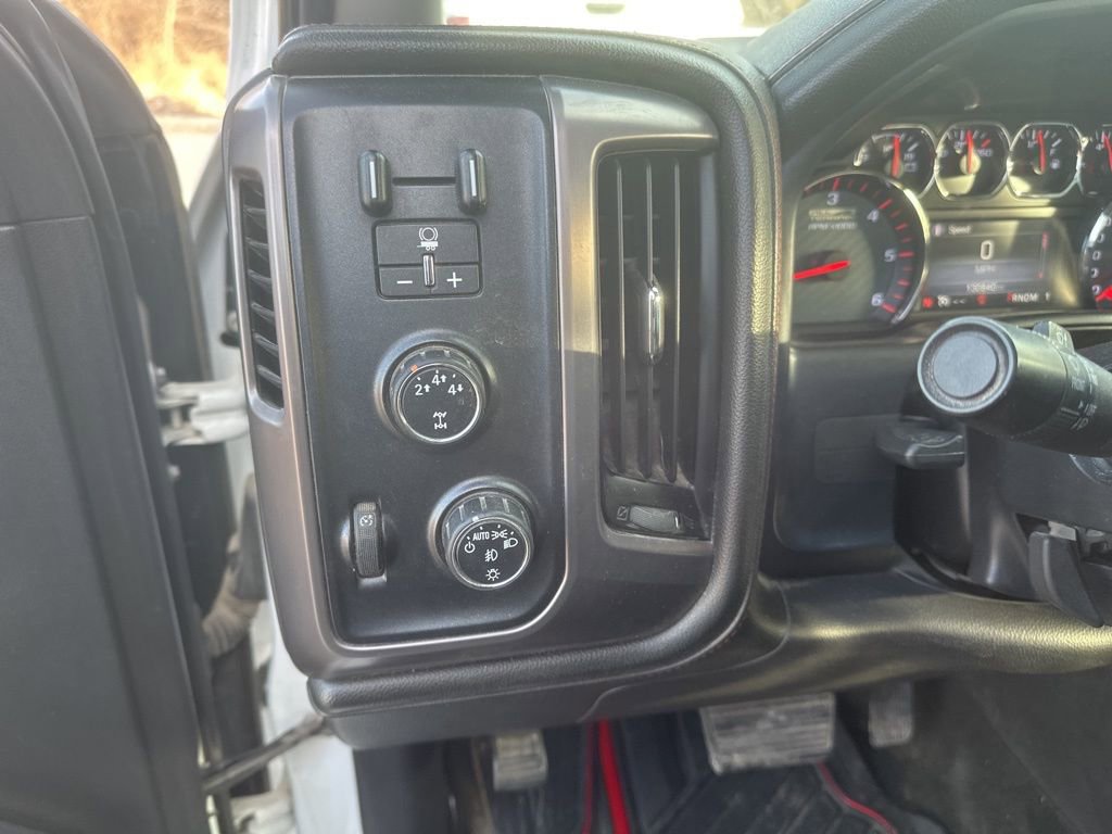 Used 2015 GMC Sierra 2500 SLT w/ All-Terrain HD Package image 20
