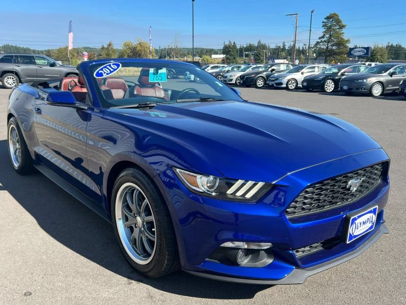Used 2016 Ford Mustang Premium w/ Equipment Group 201A RWD image 34