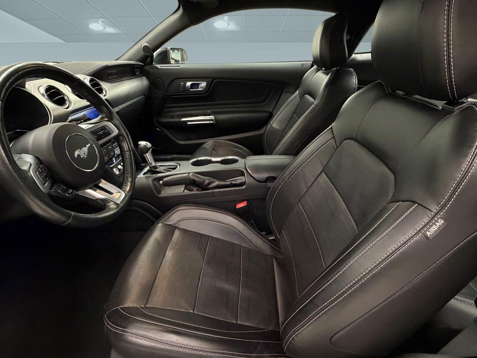 Used 2022 Ford Mustang Premium w/ Equipment Group 201A image 4