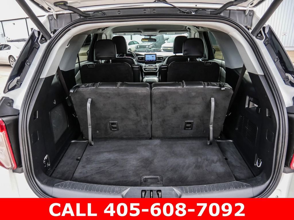 Used 2023 Ford Explorer XLT w/ Equipment Group 202A RWD image 13