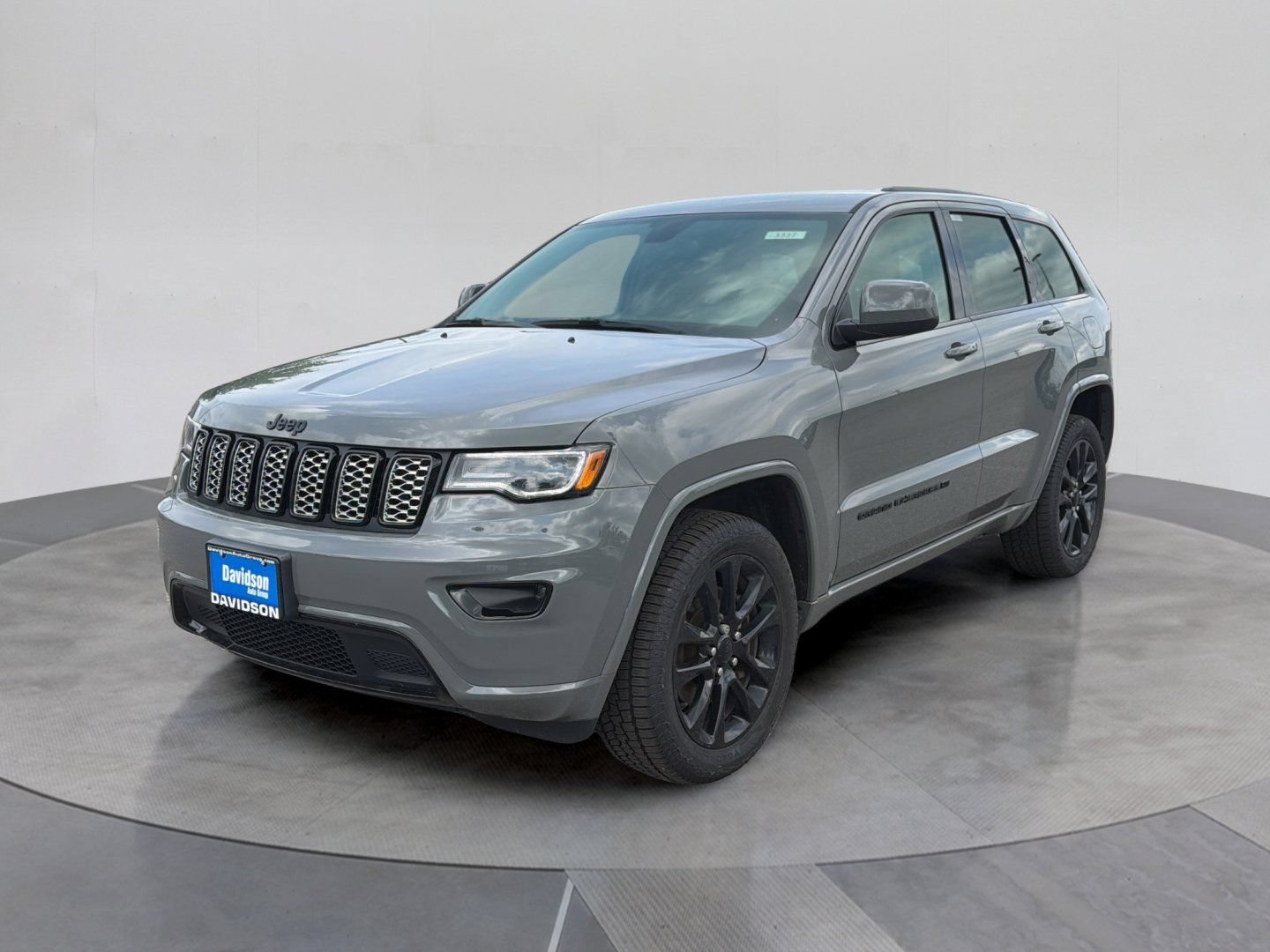 Used 2022 Jeep Grand Cherokee Laredo X AWD/4WD video 1