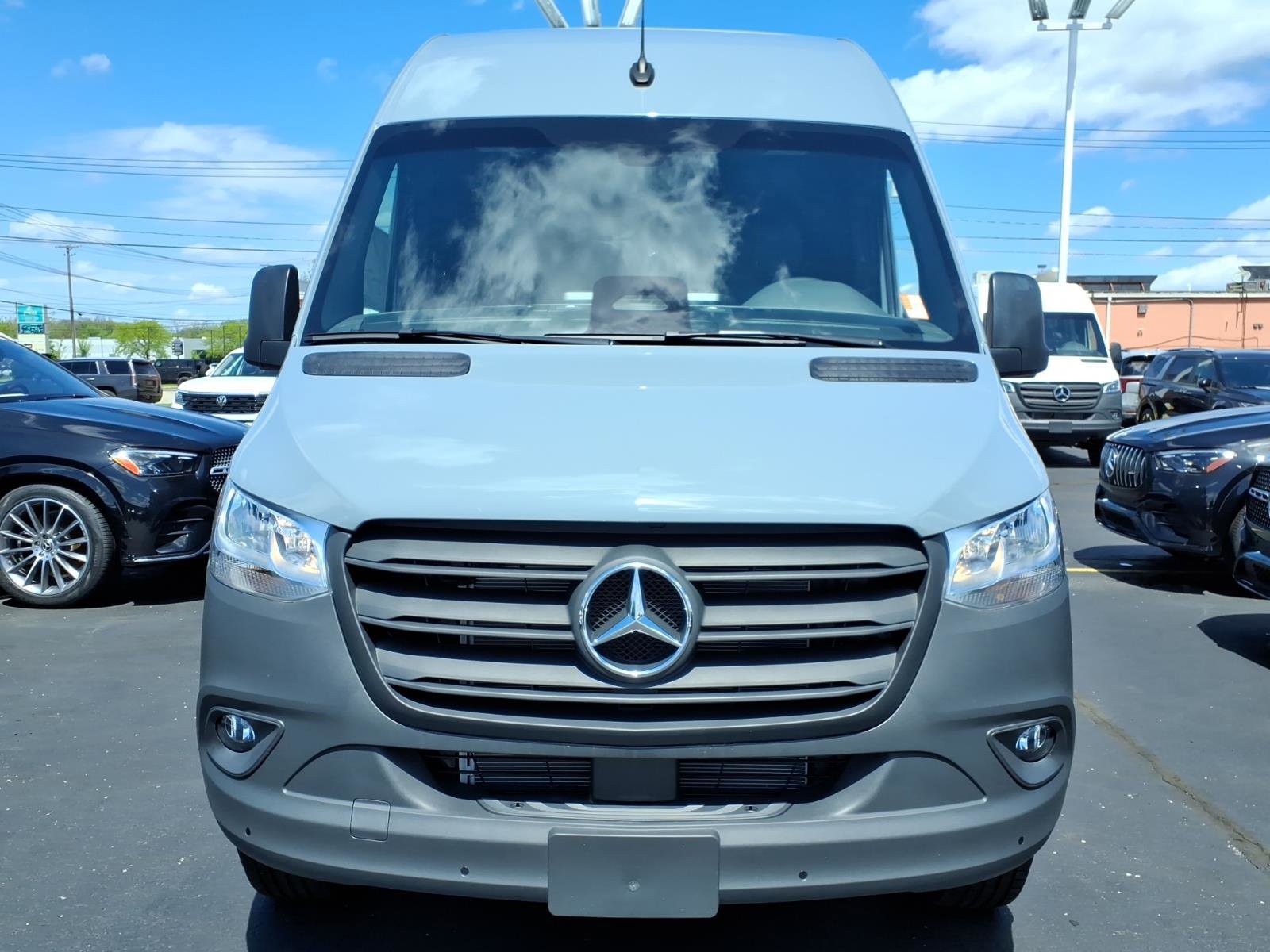 New 2025 Mercedes-Benz Sprinter 2500 image 2