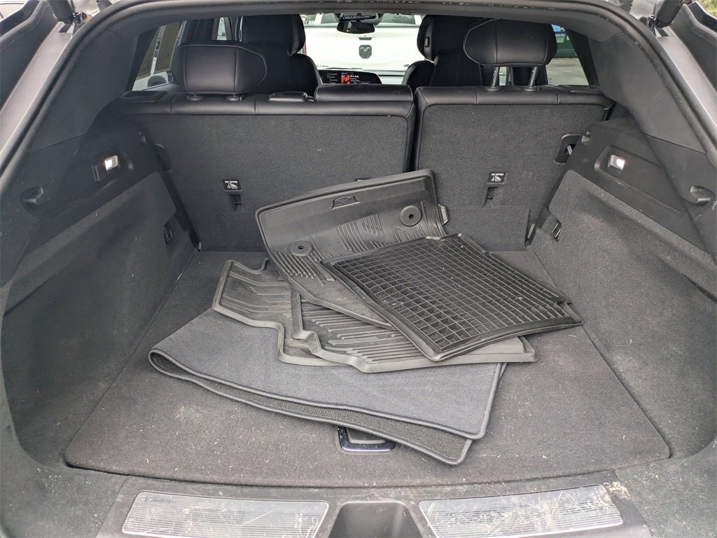 Used 2024 Cadillac Lyriq Luxury image 10