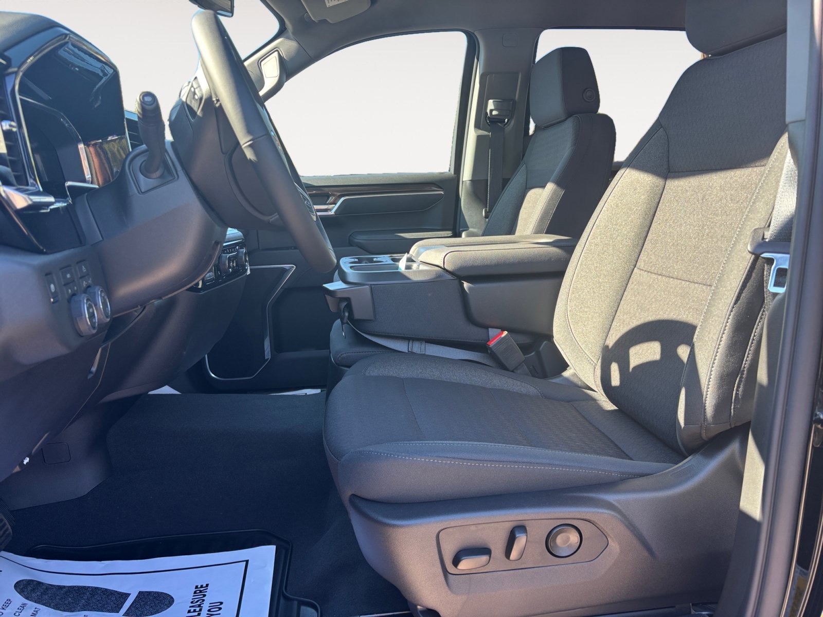 New 2026 Chevrolet Silverado 1500 LT AWD/4WD image 9