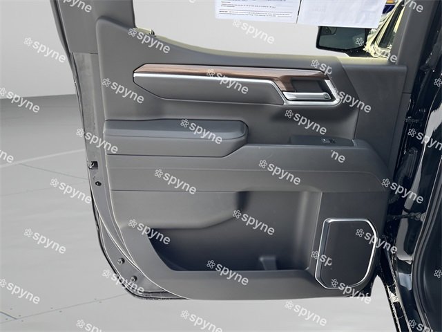 Used 2025 Chevrolet Silverado 1500 LT image 16