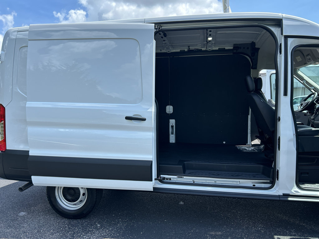 New 2026 Ford Transit 250 148 Medium Roof w/ Load Area Protection Package RWD image 19