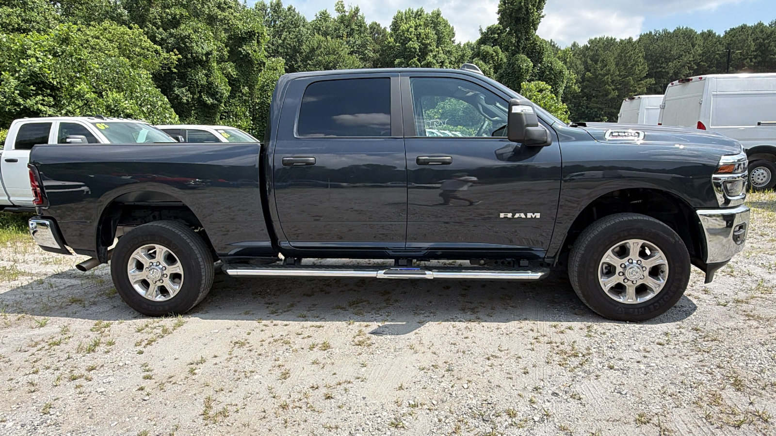 Used 2025 RAM 2500 Big Horn AWD/4WD image 7