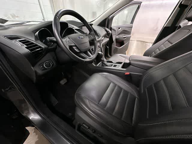Used 2017 Ford Escape Titanium AWD/4WD image 16