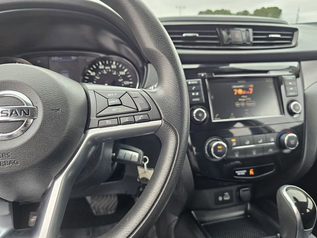 Used 2021 Nissan Rogue Sport S image 23