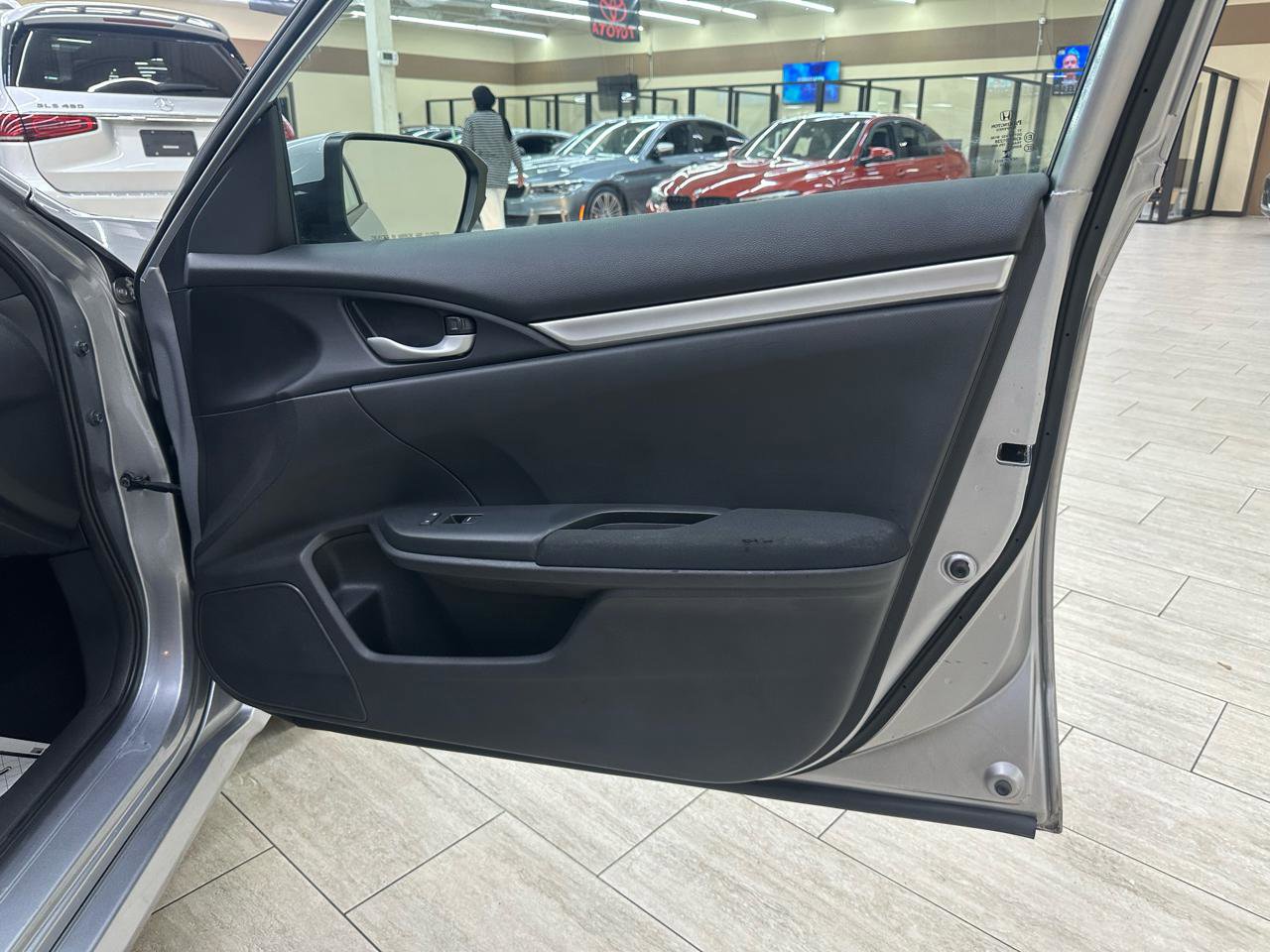 Used 2019 Honda Civic LX image 35