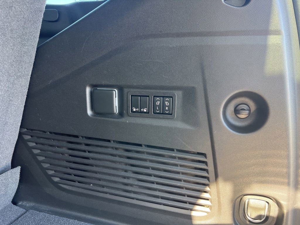 Used 2022 Chevrolet Tahoe Premier image 75