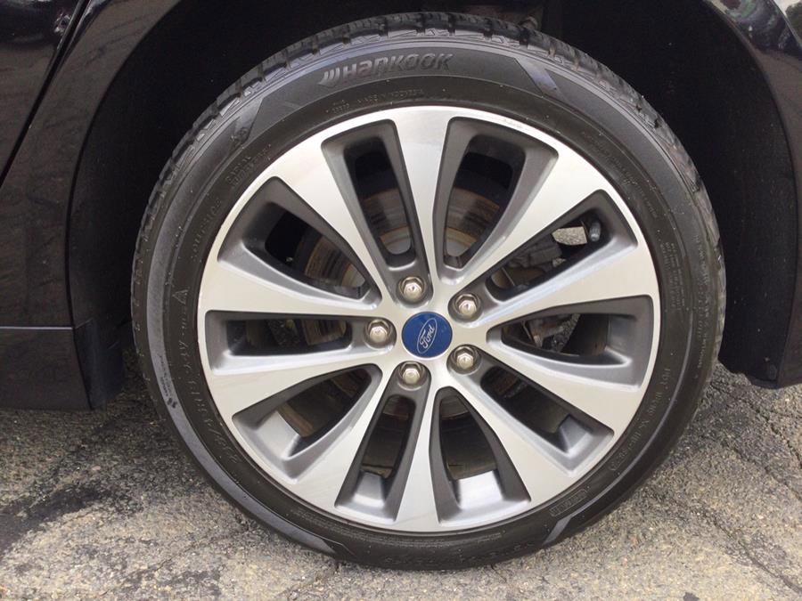 Used 2020 Ford Fusion SE image 25