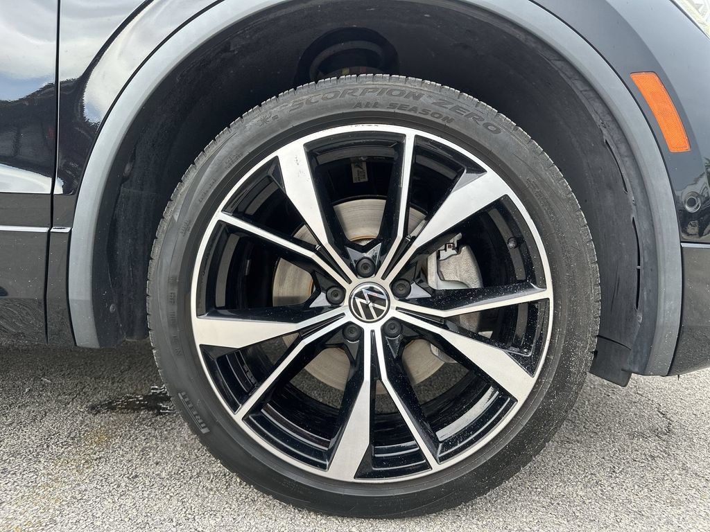 Used 2022 Volkswagen Tiguan SEL R-Line AWD/4WD image 18