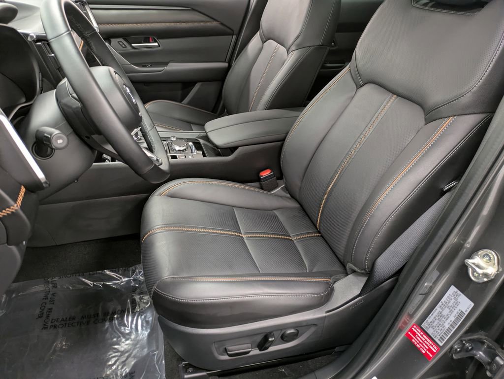 Used 2025 MAZDA CX-50 AWD 2.5 S w/ Premium Plus Pkg image 12