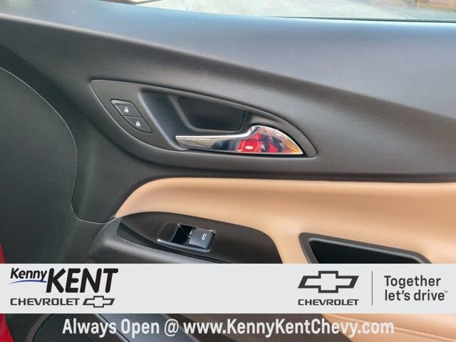 Used 2023 Chevrolet Equinox Premier image 17