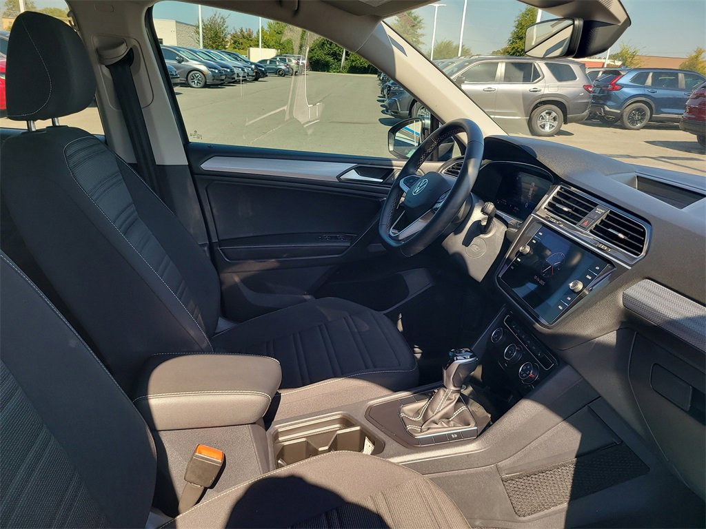 Used 2024 Volkswagen Tiguan S image 27