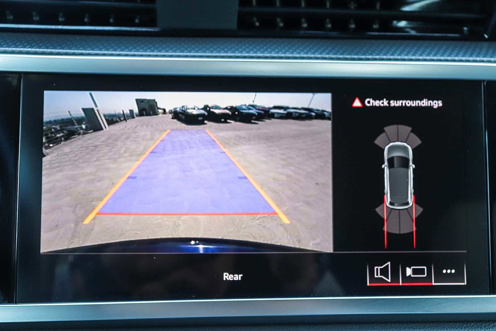 Used 2025 Audi Q3 2.0T Premium w/ Convenience Package image 36