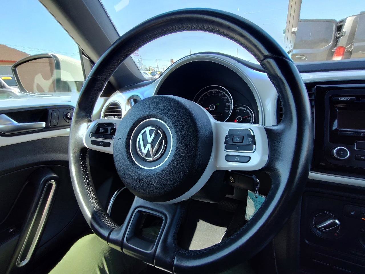 Used 2014 Volkswagen Beetle 2.5 image 19