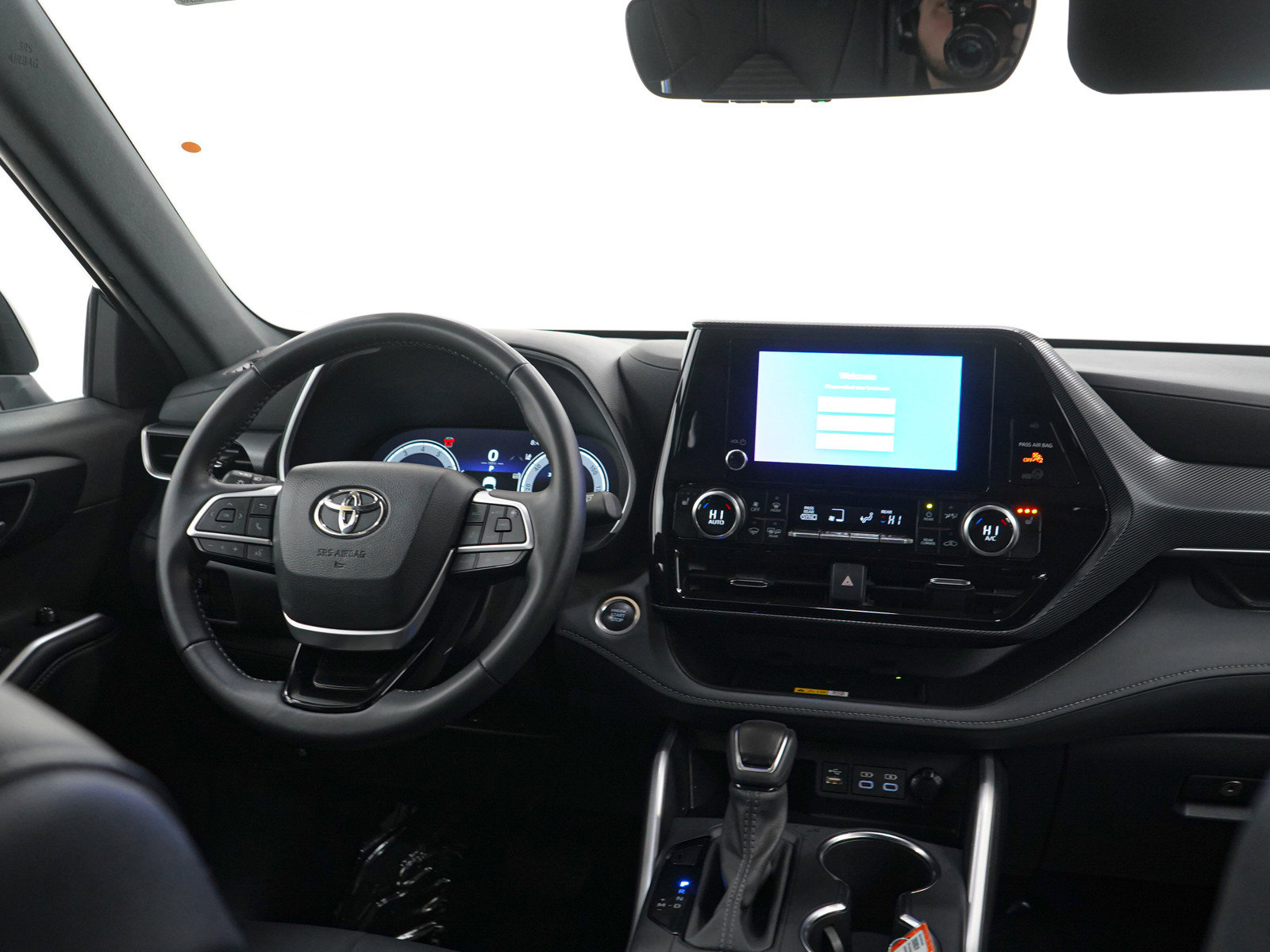 Used 2025 Toyota Highlander XSE image 15
