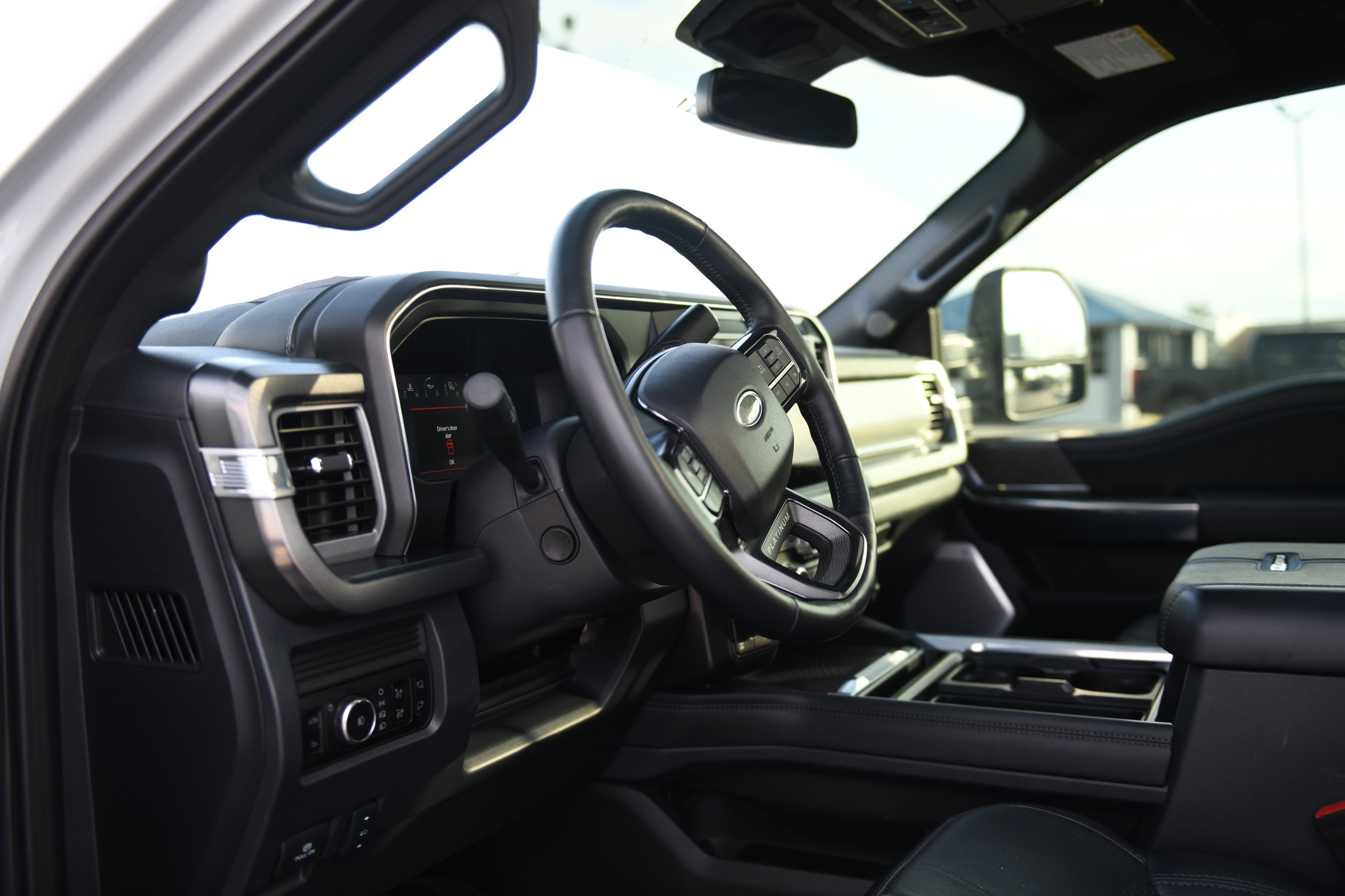 Used 2025 Ford F250 Platinum w/ Tremor Off-Road Package image 26