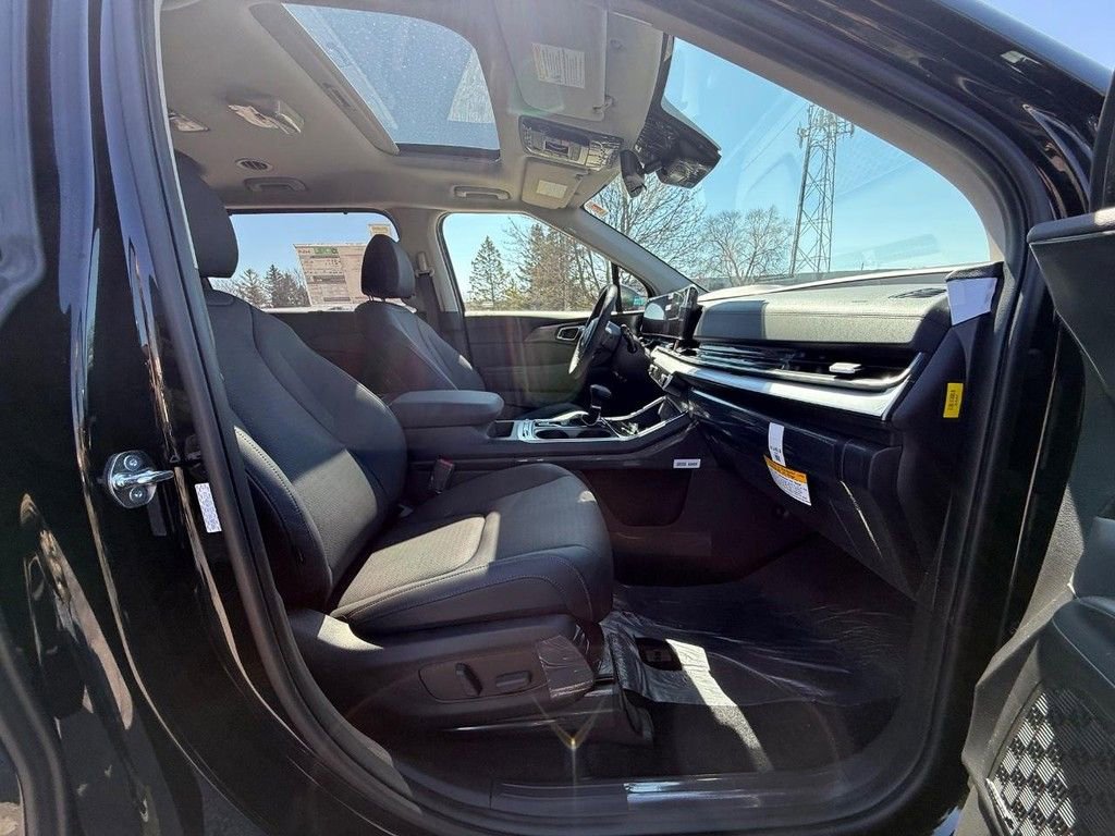 New 2026 Kia Carnival SX Prestige FWD image 11