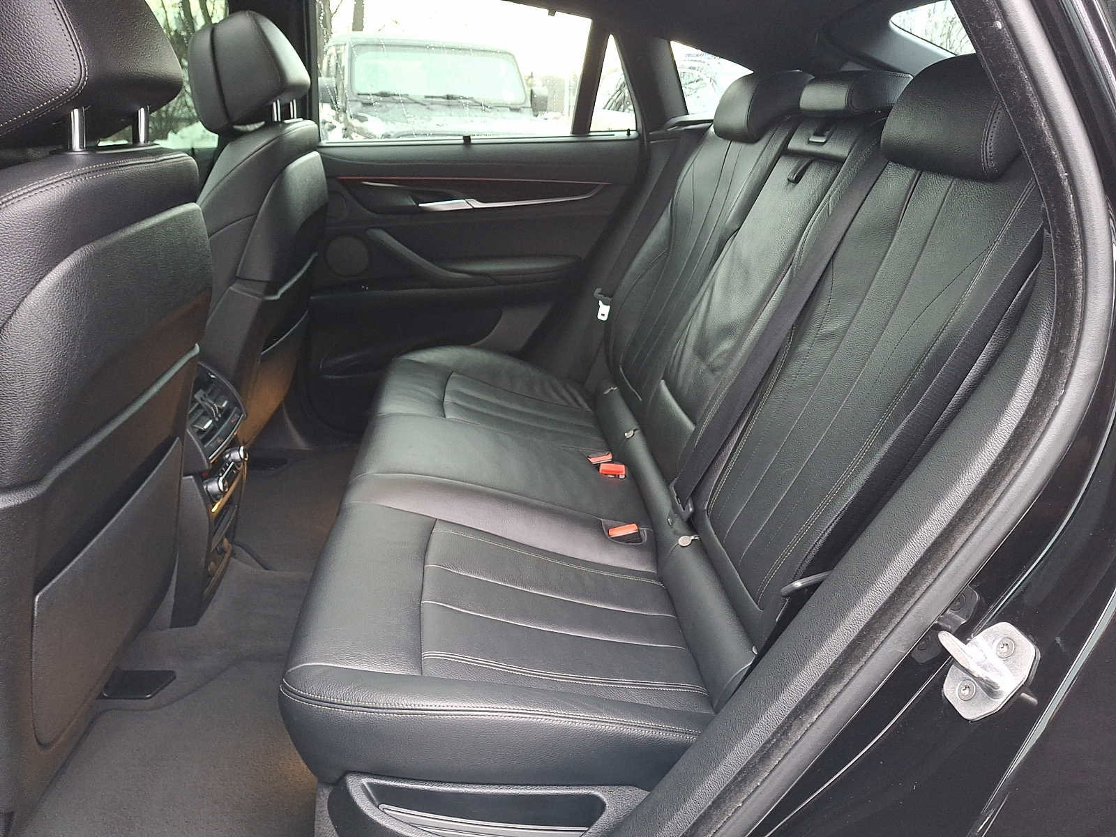 Used 2017 BMW X6 xDrive35i w/ M Sport Package image 8