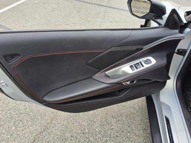 Used 2021 Chevrolet Corvette Stingray Convertible w/ Z51 Performance Package RWD image 6