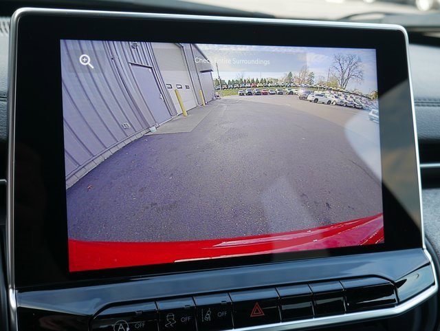 Used 2024 Jeep Compass Latitude w/ Sun and Sound Group image 4