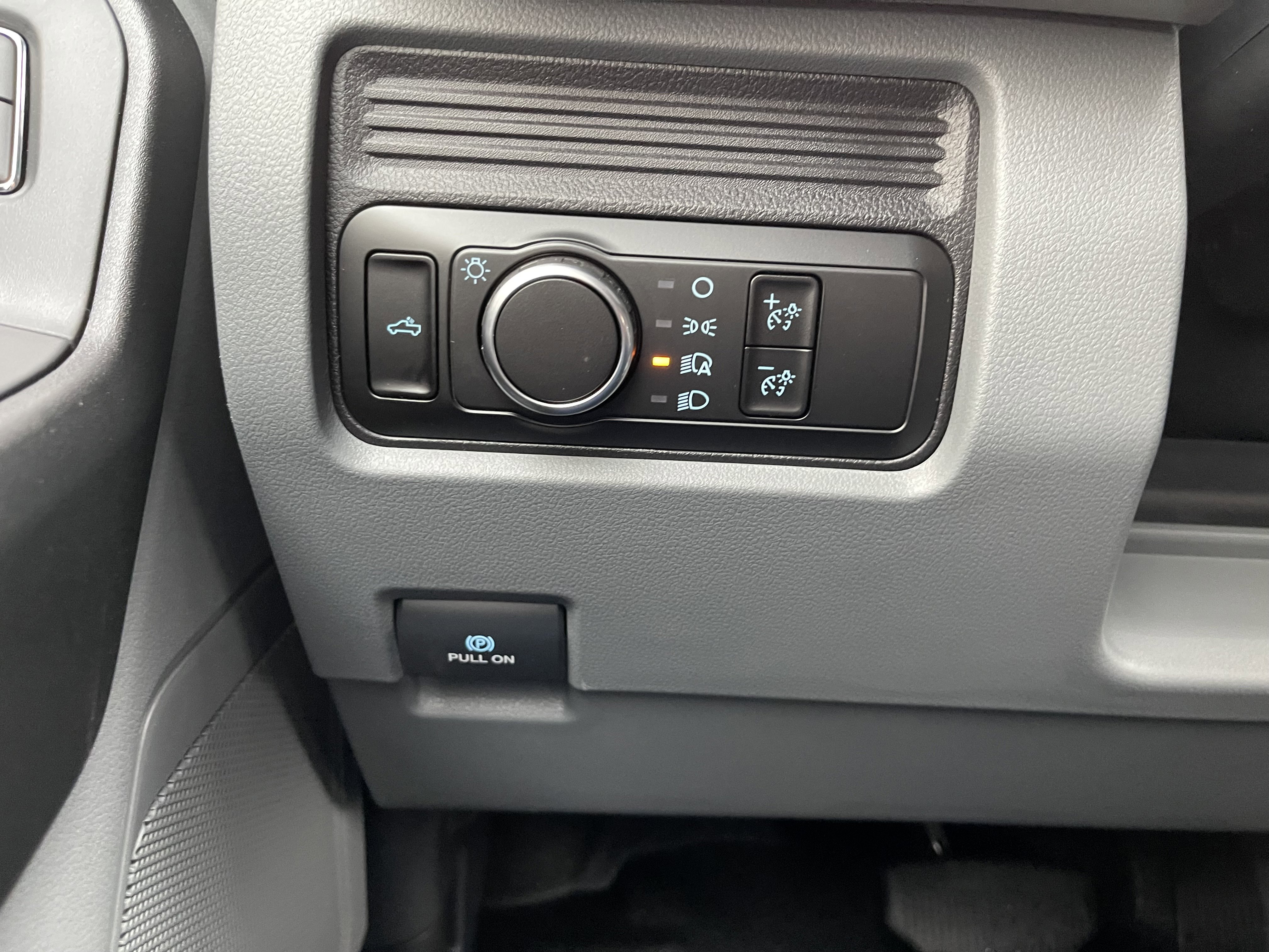 New 2026 Ford F250 XL w/ XL Off-Road Package image 21