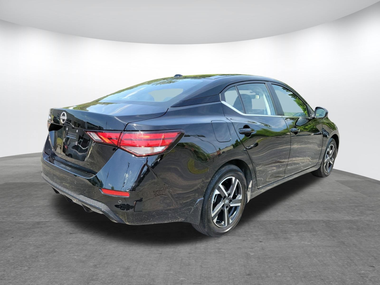 Used 2025 Nissan Sentra SV w/ All-Weather Package FWD image 23