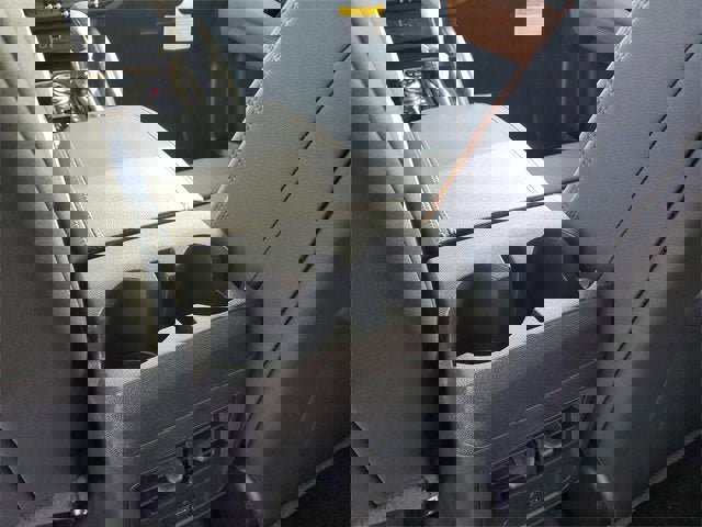 New 2026 GMC Canyon AT4 w/ AT4 Premium Package image 16