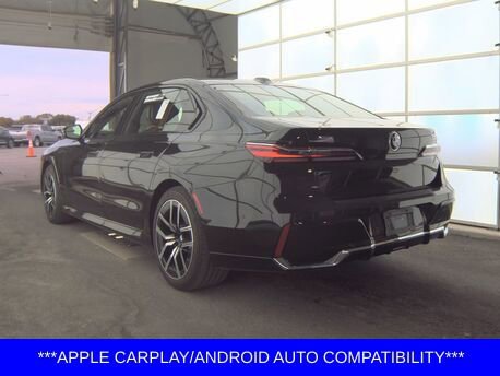 Used 2025 BMW 740i xDrive image 3