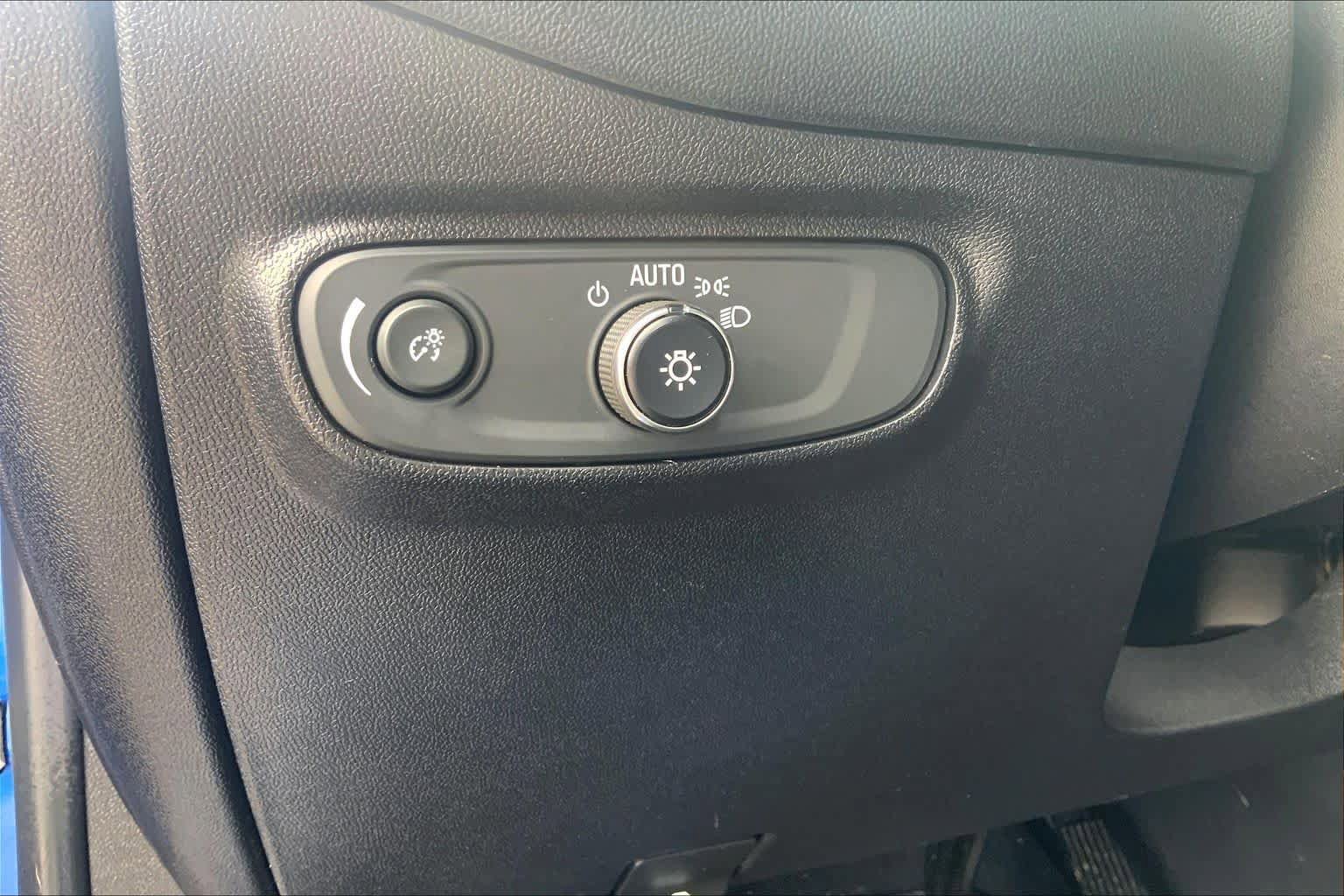 Used 2019 Chevrolet Equinox LT FWD image 35
